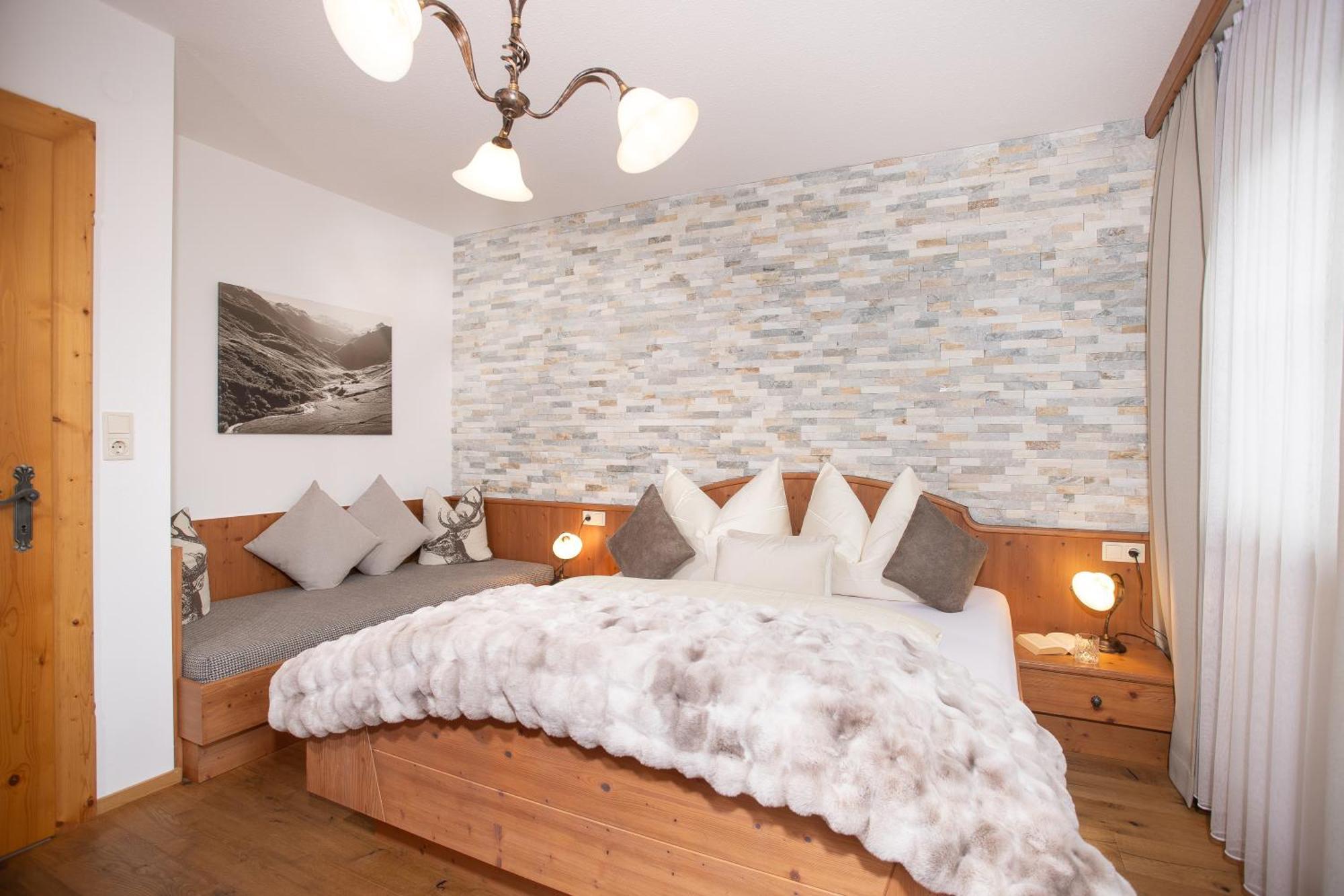 Gasthof Brixnerhof Im Zillertal Schlitters
